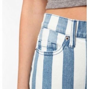BDG High Rise Cigarette Grazer Jean