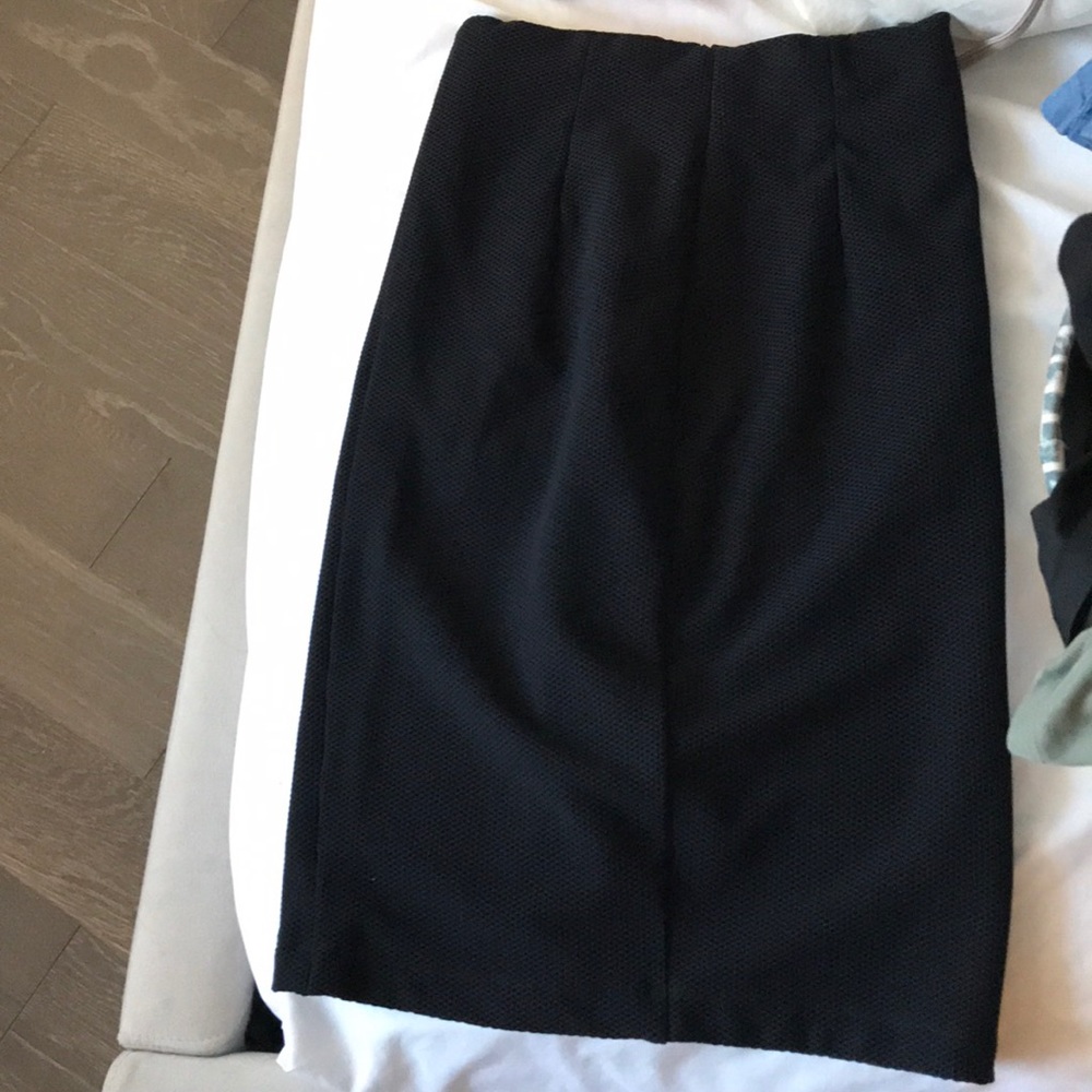 Black Zara pencil skirt stretchable XS $25