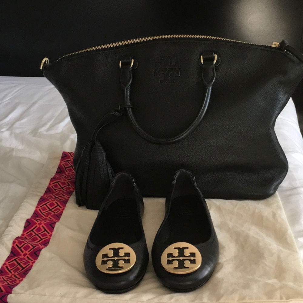 Tory Burch Slouchy Thea purse with dust bag