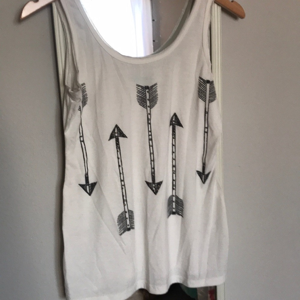 Arrow tank