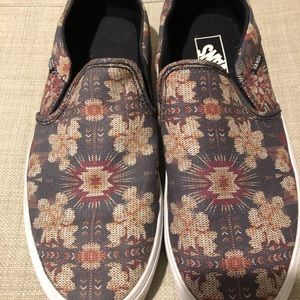Vans fun floral slip ons