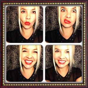 Meet your Posher, Kelly