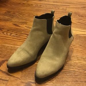 Old Navy pointy chelsea boots