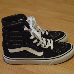 Women's black skate hi vans