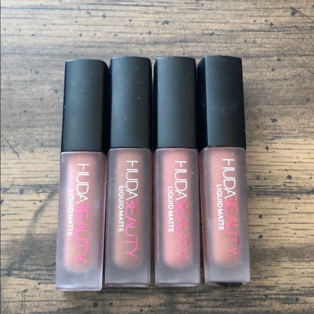 Huda Beauty liquid matte nudes lip paint