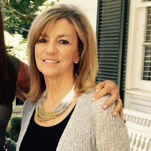 Meet your Posher, Connie