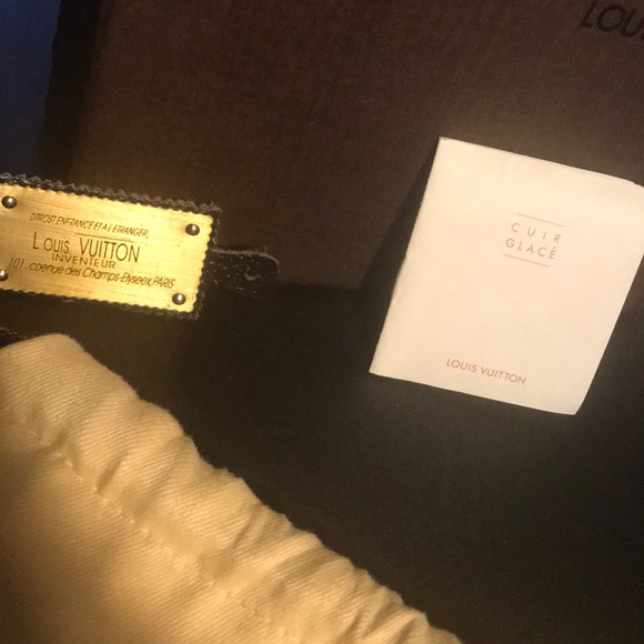 Louis Vuitton Belt - Picture 3 of 7