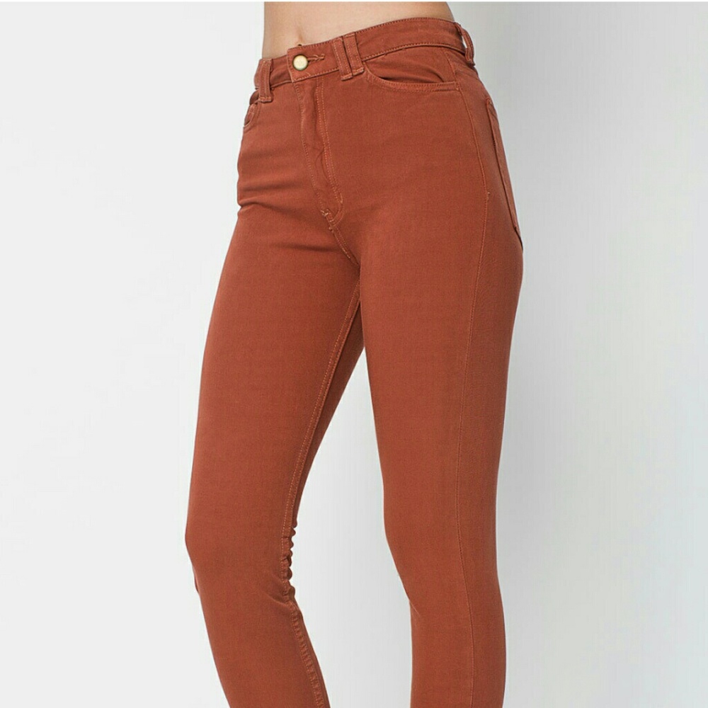 💸 SOLD 💸 AA Four Way Stretch Jeans