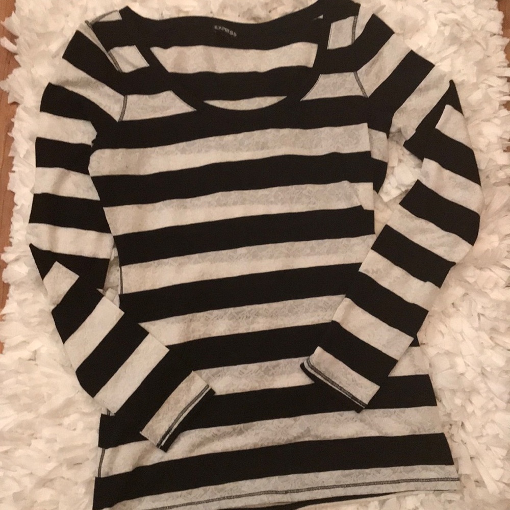 Express long/sleeved top