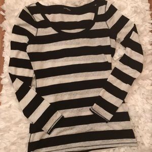 Express long/sleeved top