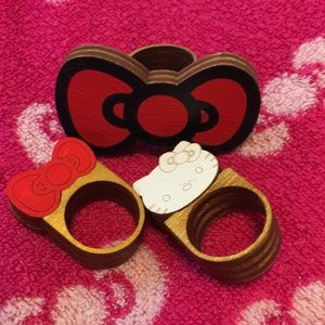 Set of 3 Hello Kitty x Neivz wooden rings size 6
