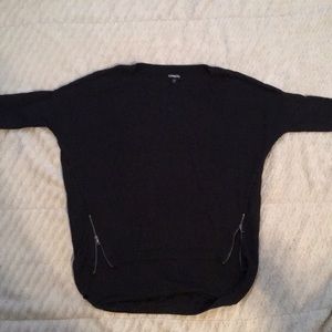 Black Express sweater with zippers