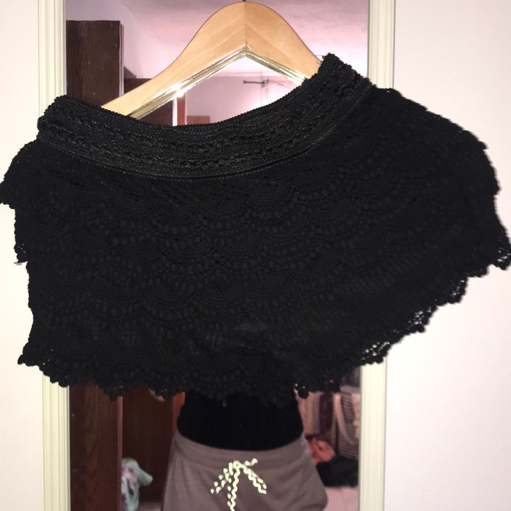Adorable black lace shorts