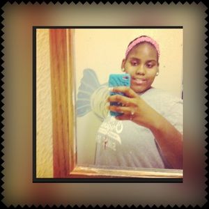 Meet your Posher, Danielle