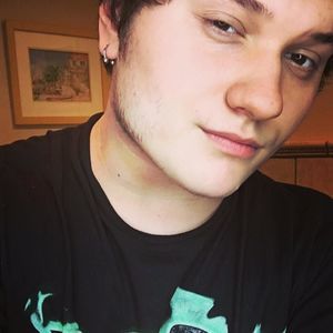 Meet your Posher, Dylan