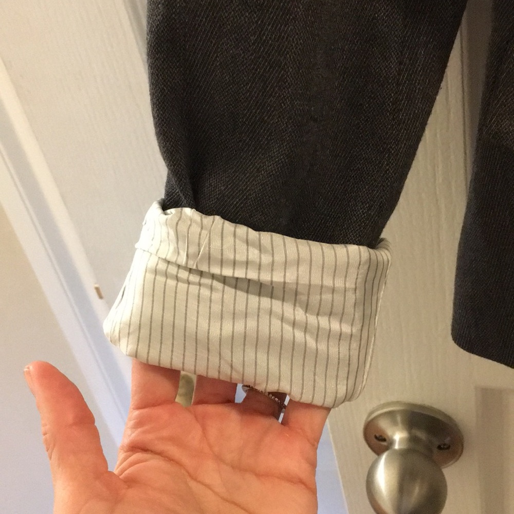 Blazer - Picture 3 of 5