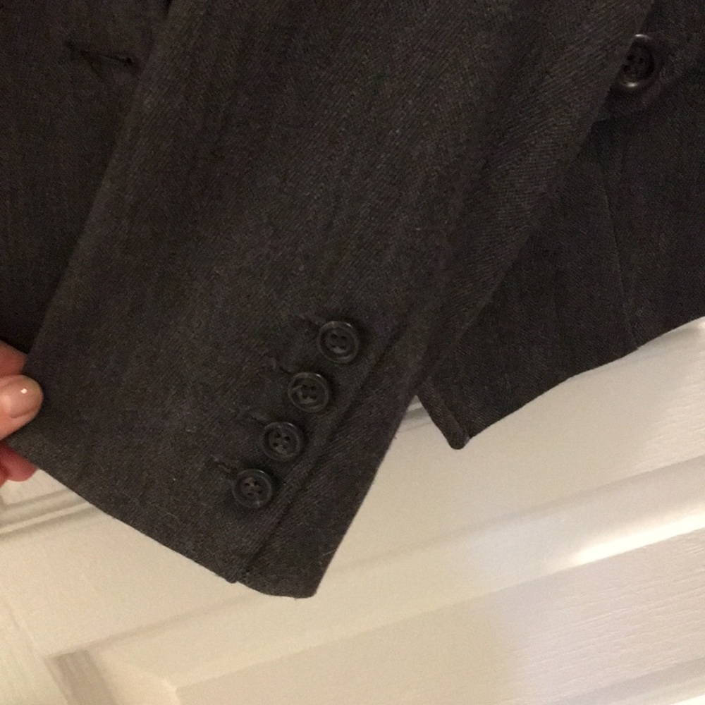 Blazer - Picture 4 of 5