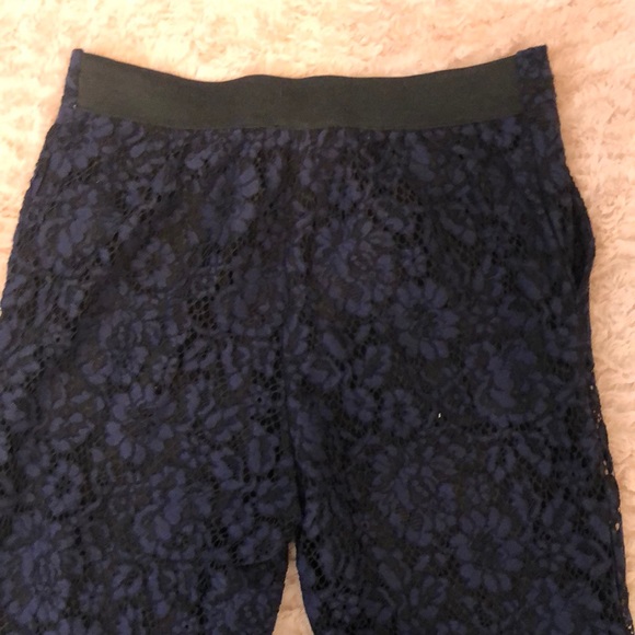 Romeo and Juliet Couture Navy/black lace pants - Picture 5 of 6