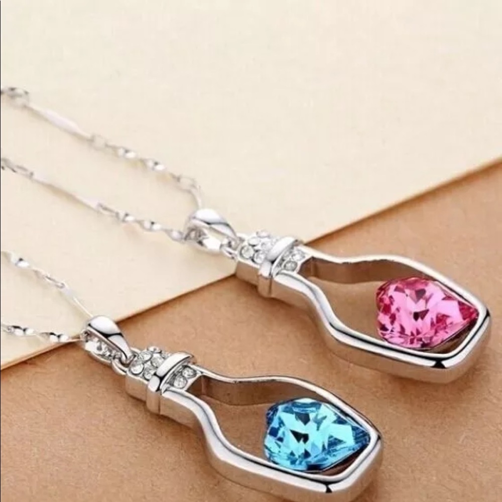 Fashion chain with heart pendant