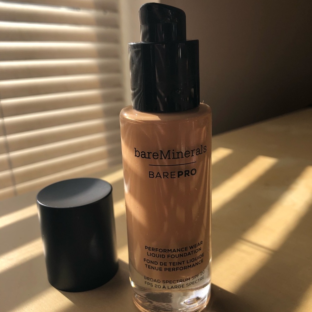 bareMinerals BarePro Foundation in Teak 24 HR