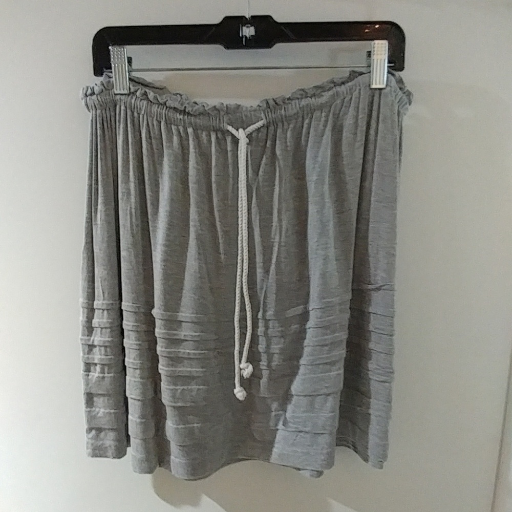 Caslon skirt