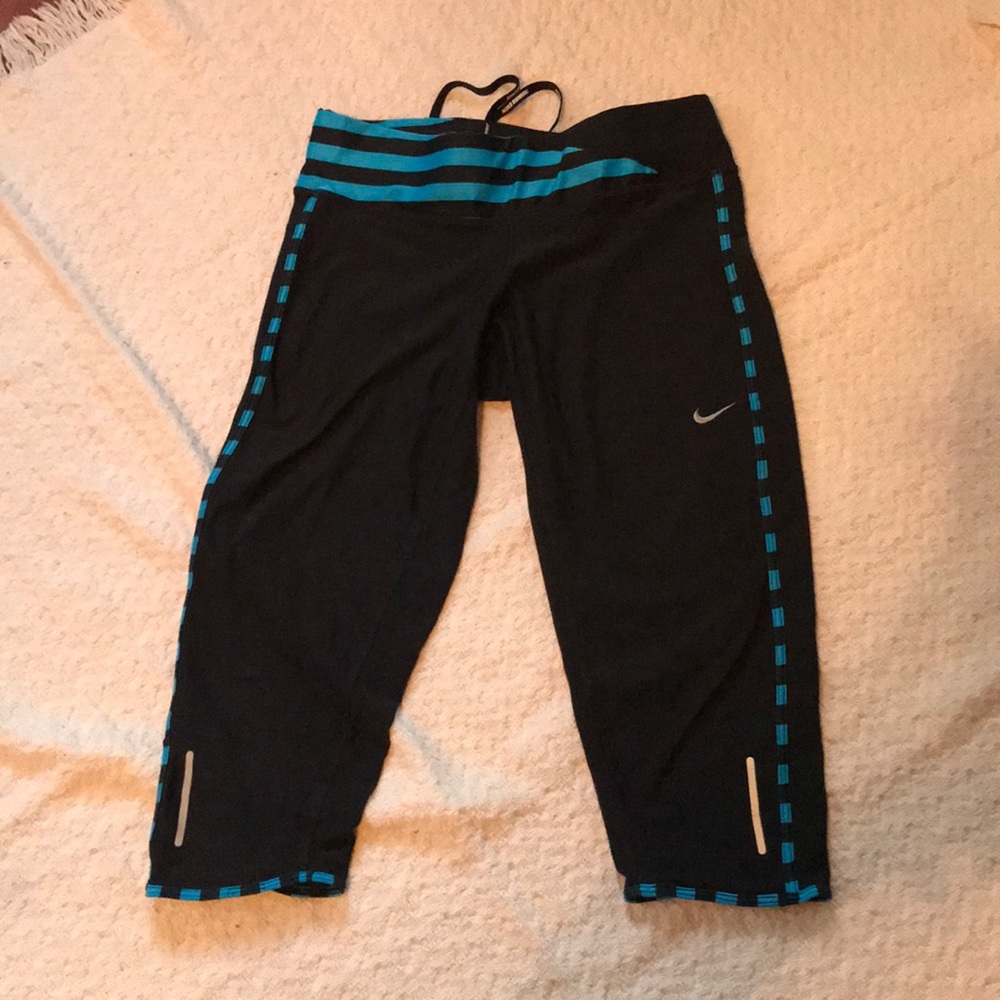 NIKE - DRI-FIT Legging Capris