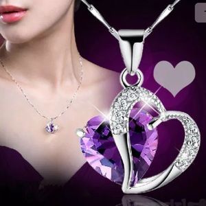 Silver plated chain with heart pendant