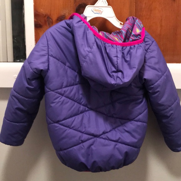 ❄️❄️☃️ ❌SOLD❌North Face Toddler Girl’s Winter Coat - Picture 4 of 5