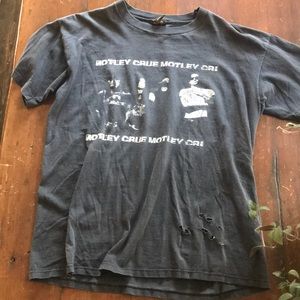 Vintage 90s Motley Crue distressed tee