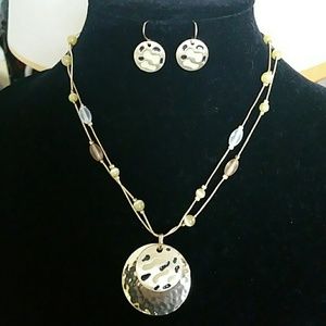 Necklace & earrings