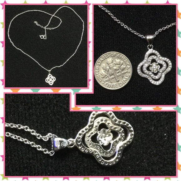 ๐ 18K white gold filled rhinestone necklace - Picture 2 of 2