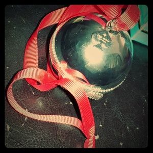 Kate Spade New York
By Lennox