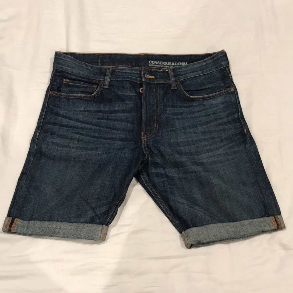 H&M low waist jean shorts