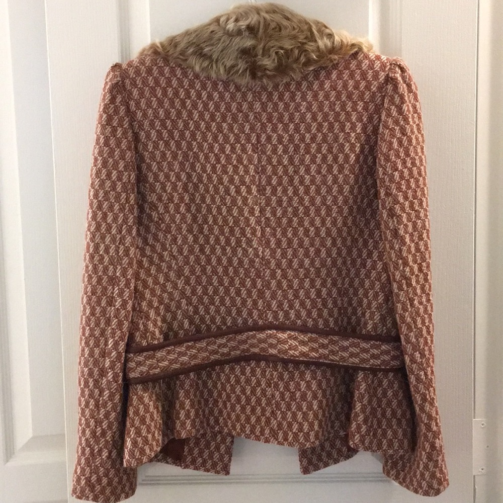 Blazer - Picture 4 of 4