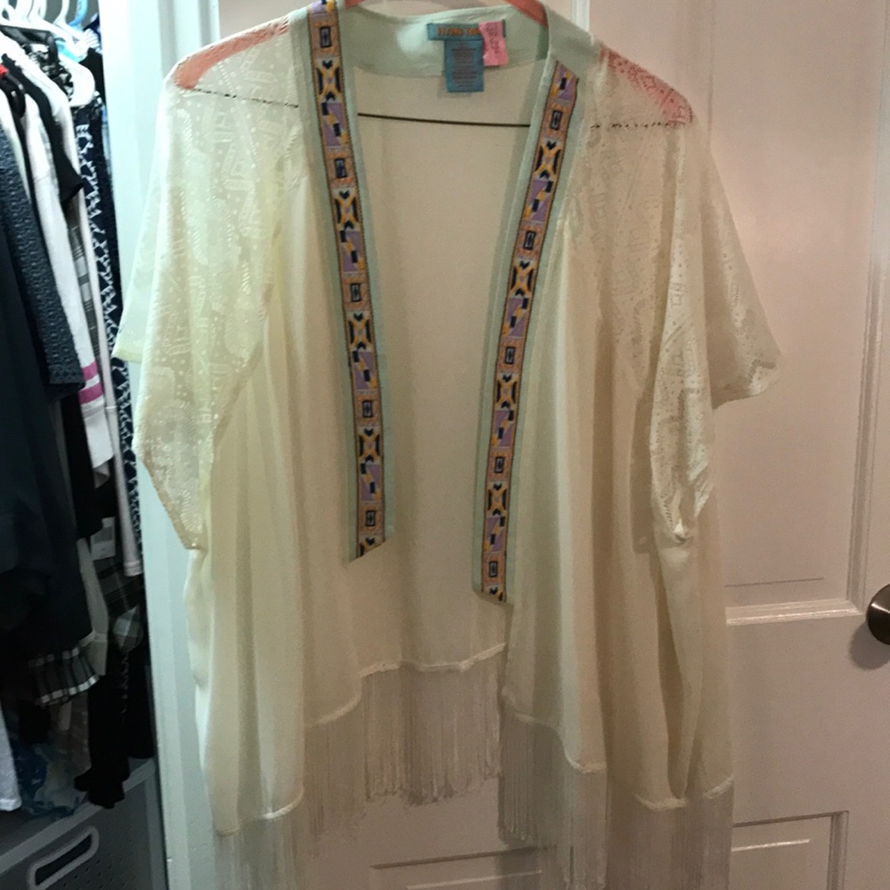 Flying Tomato M/L "Festival" shawl - worn once