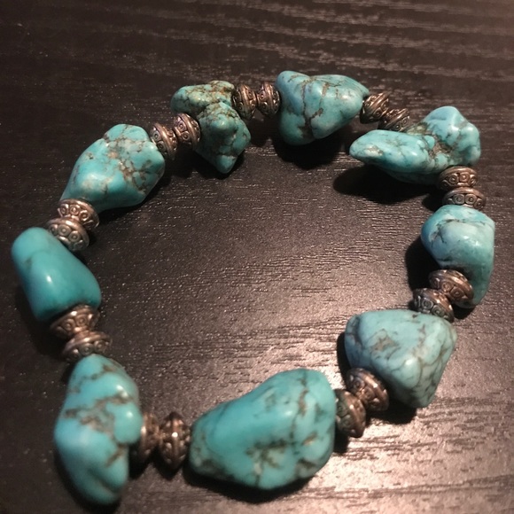 Jewelry - HP🎉 Turquoise bracelet