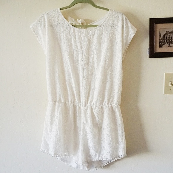 Mimi Chica Pants - Mimi Chica VTG Vintage Ivory Lace Romper