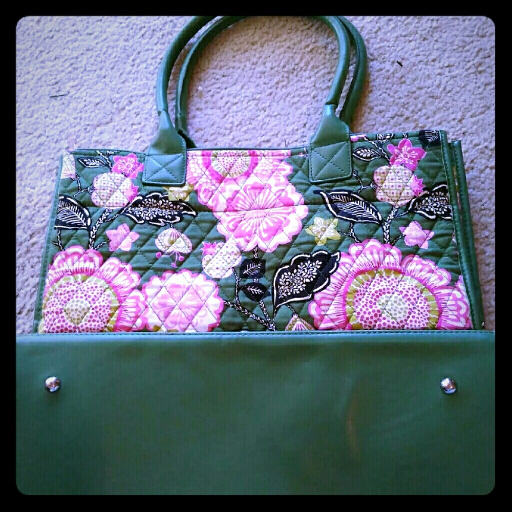 Vera Bradley large purse used once