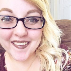 Meet your Posher, Michele