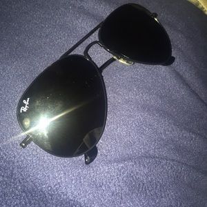 All black aviator