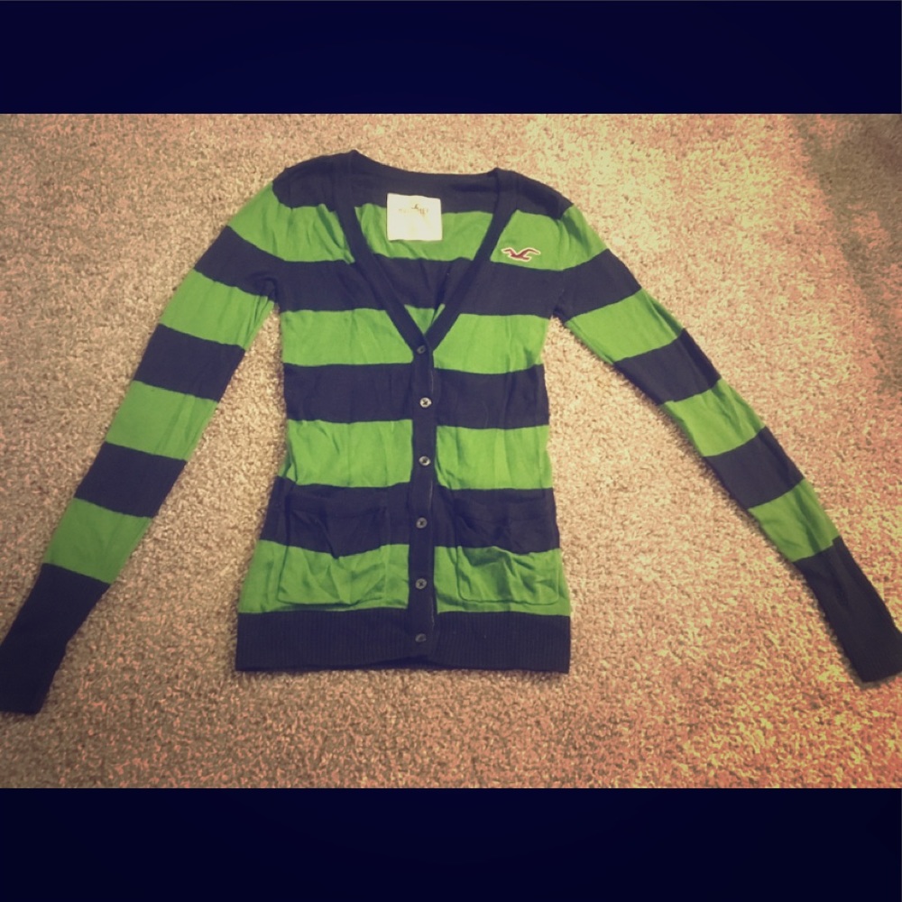 Green and navy stripped Hollister cardigan 💎