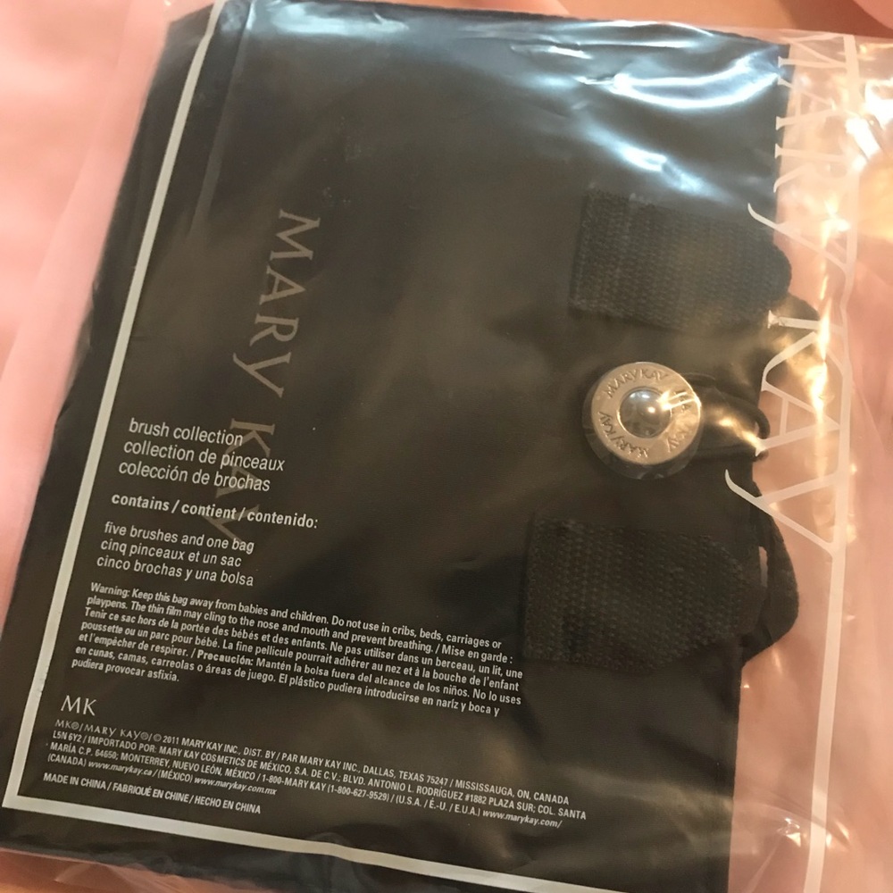 Mary Kay Brush Collection