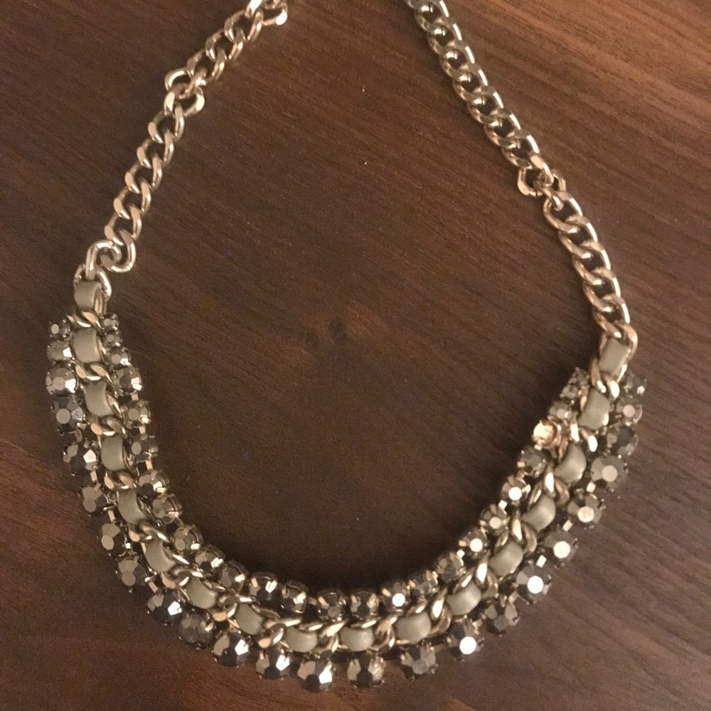 Statement necklace