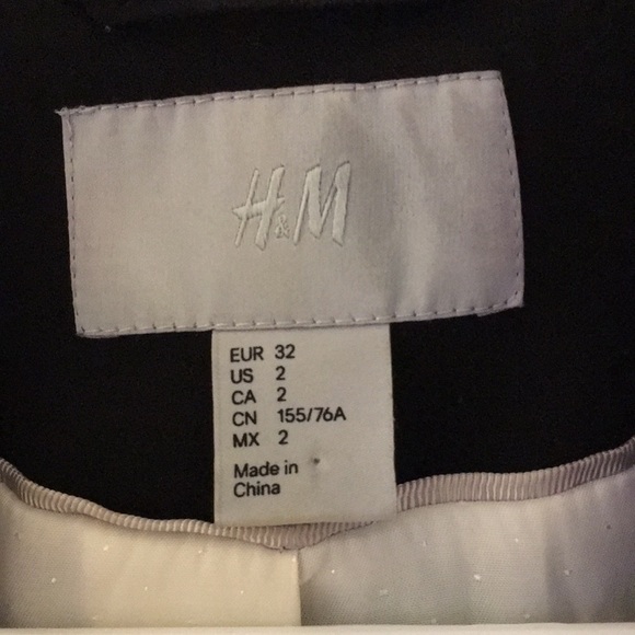 Blazer - Picture 2 of 6