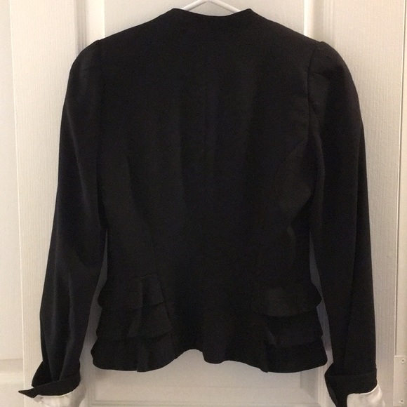 Blazer - Picture 5 of 6