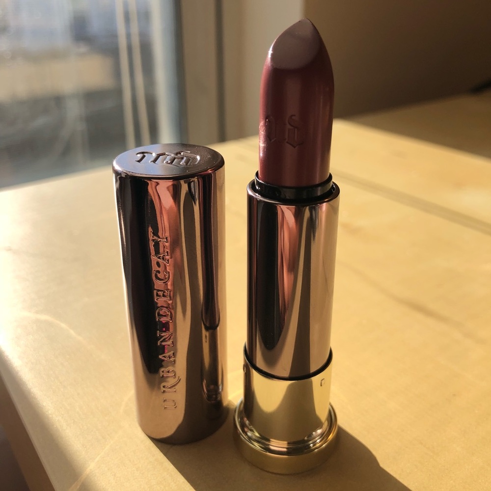 Urban Decay Vice Lipstick in Tampered