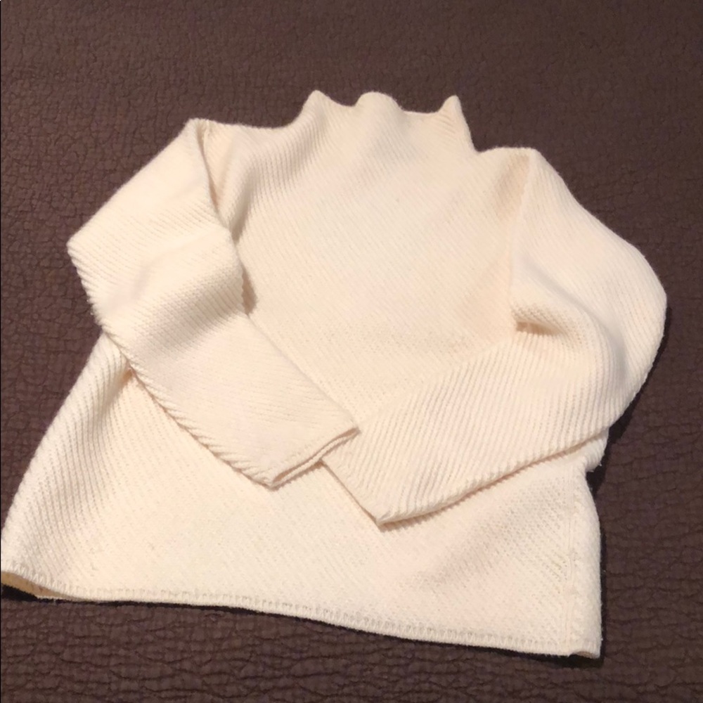 Loro Piana 100% Cashmere Sweater