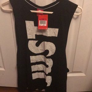 Nike women’s muscle shirt black sizeL, brand new