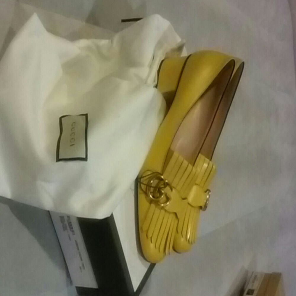 Shoe - Picture 3 of 3