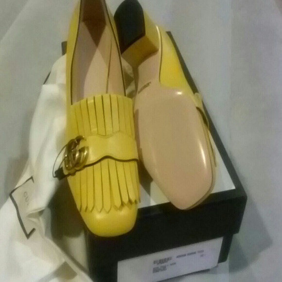 Shoe - Picture 2 of 3